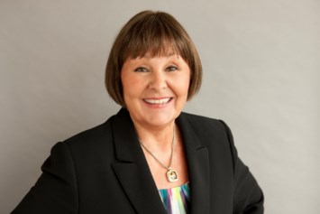 Obituary of Roswitha Anna White