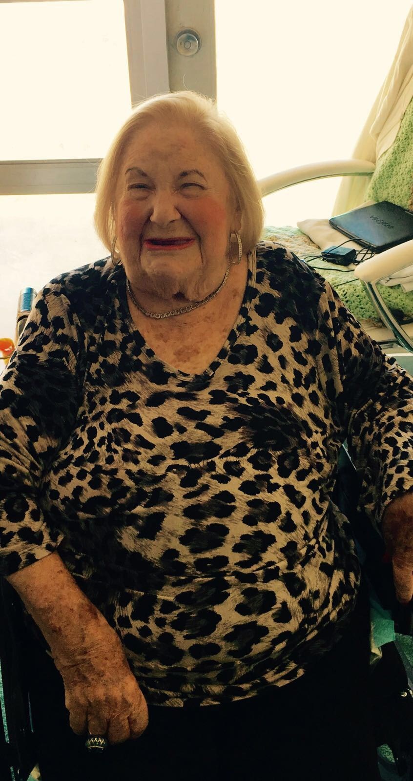 Obituario de Shirley Gibbs Trager