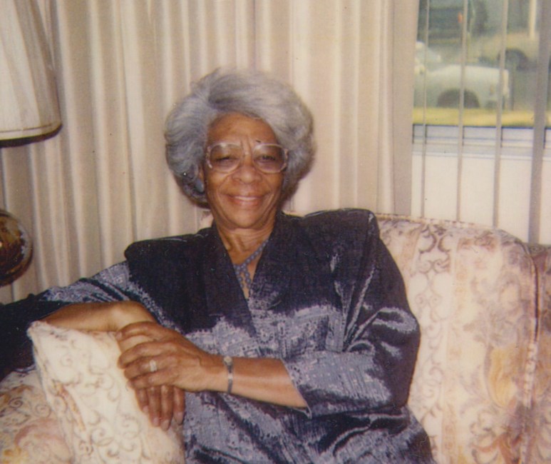 Obituary of Lucy Belle Sanders