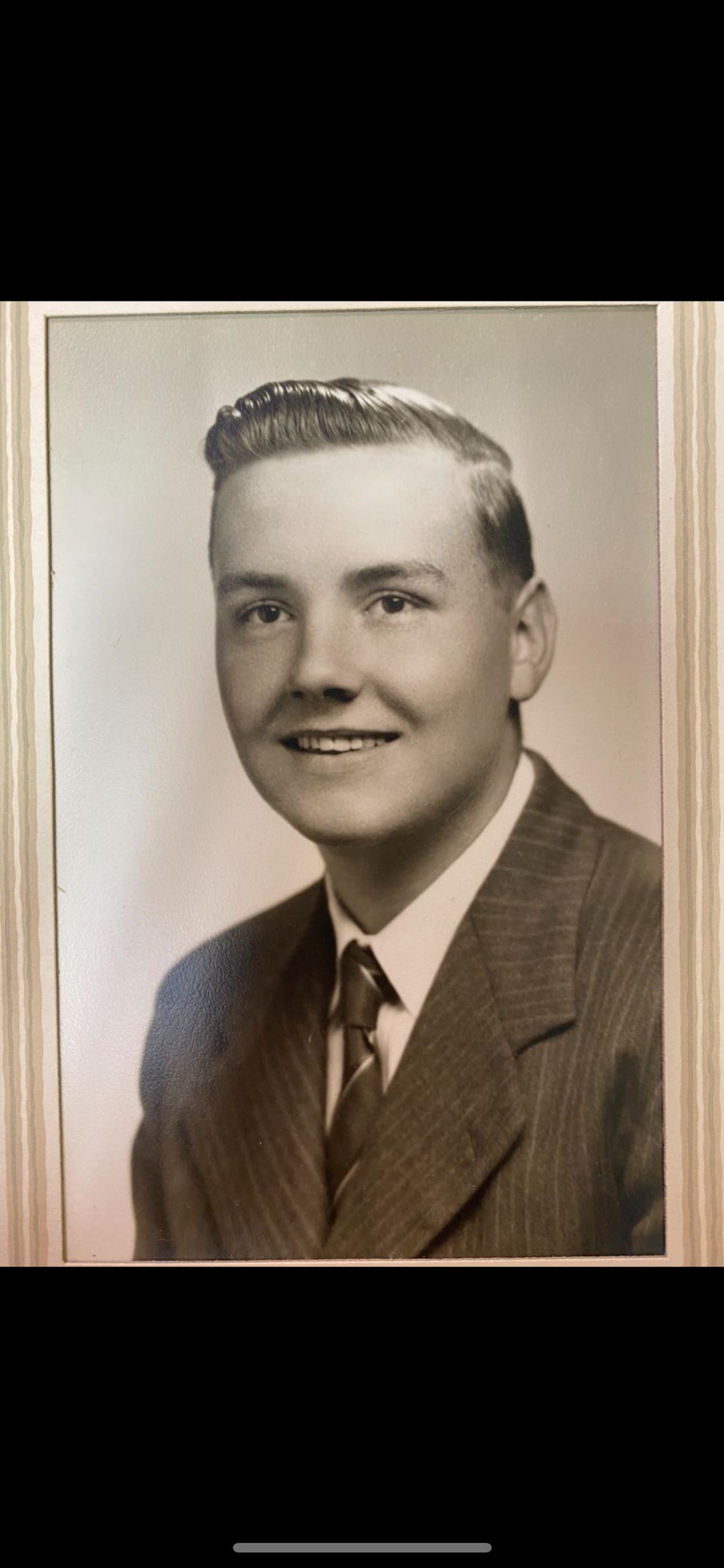 Obituary of Kenneth Oscar Hutchinson