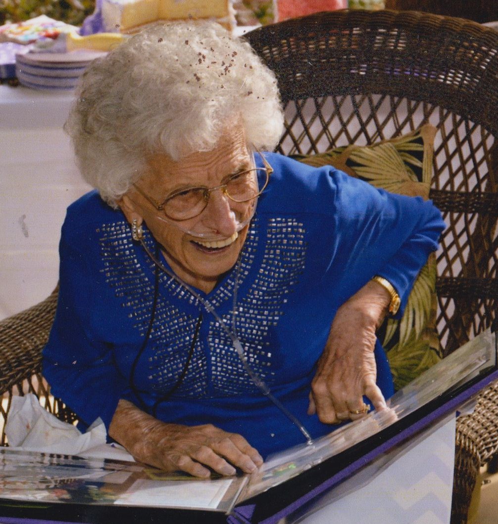 Obituario de Walburga Gubisch Ahlquist