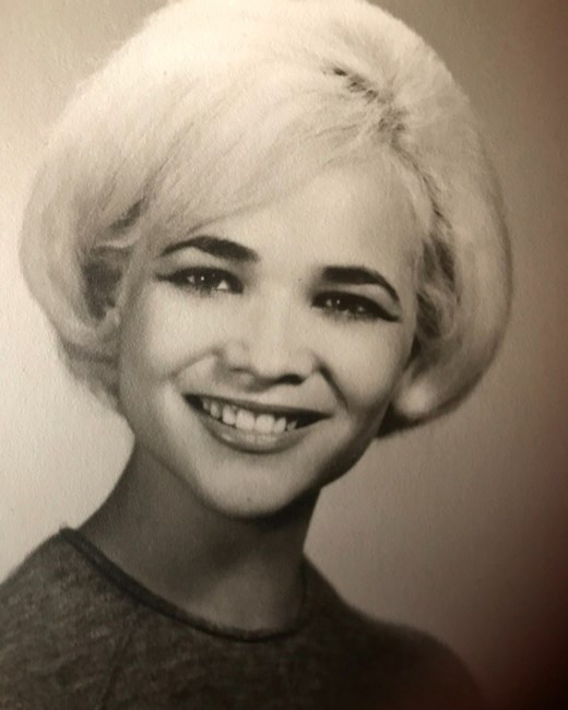 Obituary of Amparo Fuentes De Dominguez