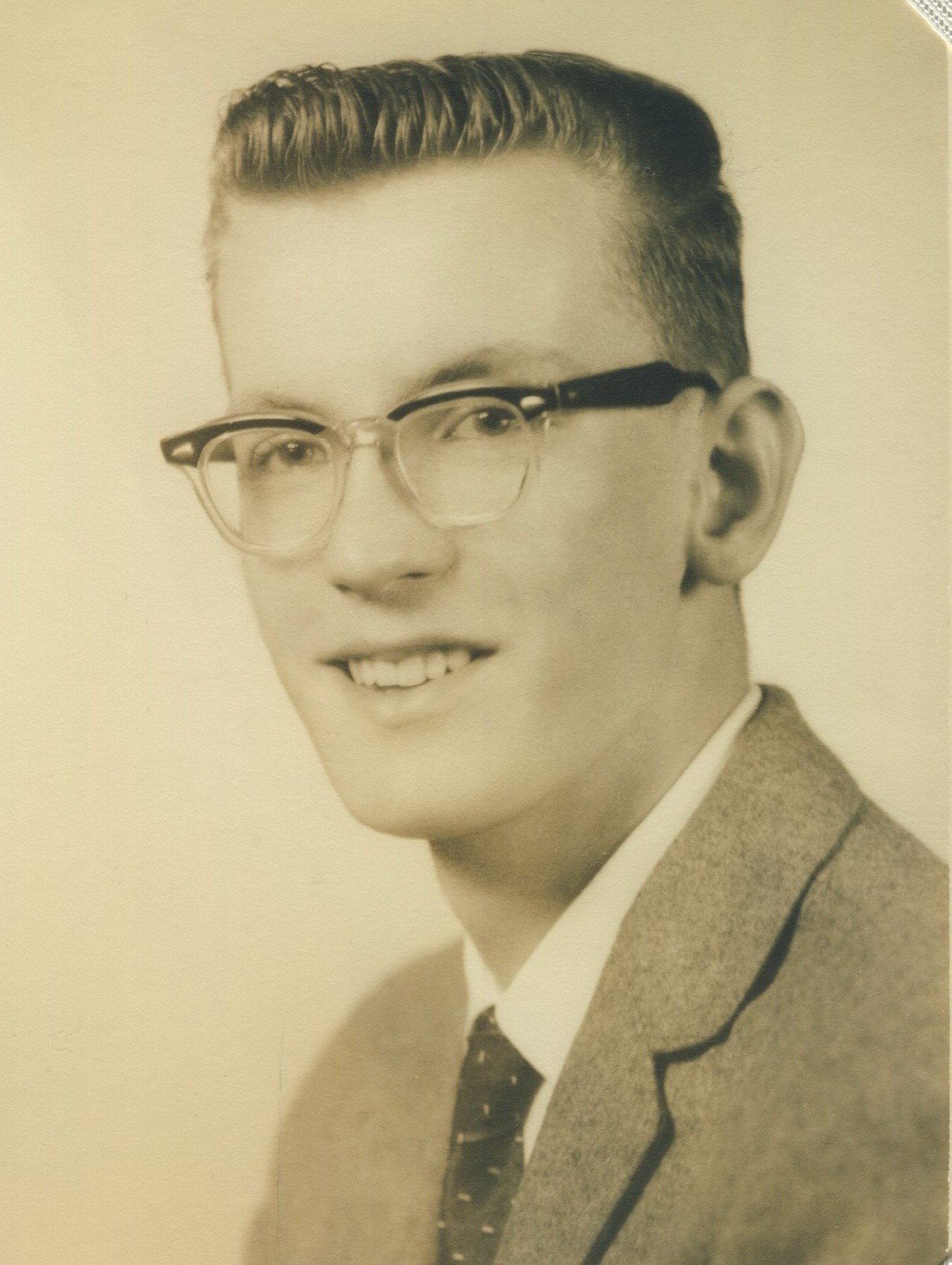 Gary Stoll [Profiles] • Instagram, Twitter, TikTok Foller