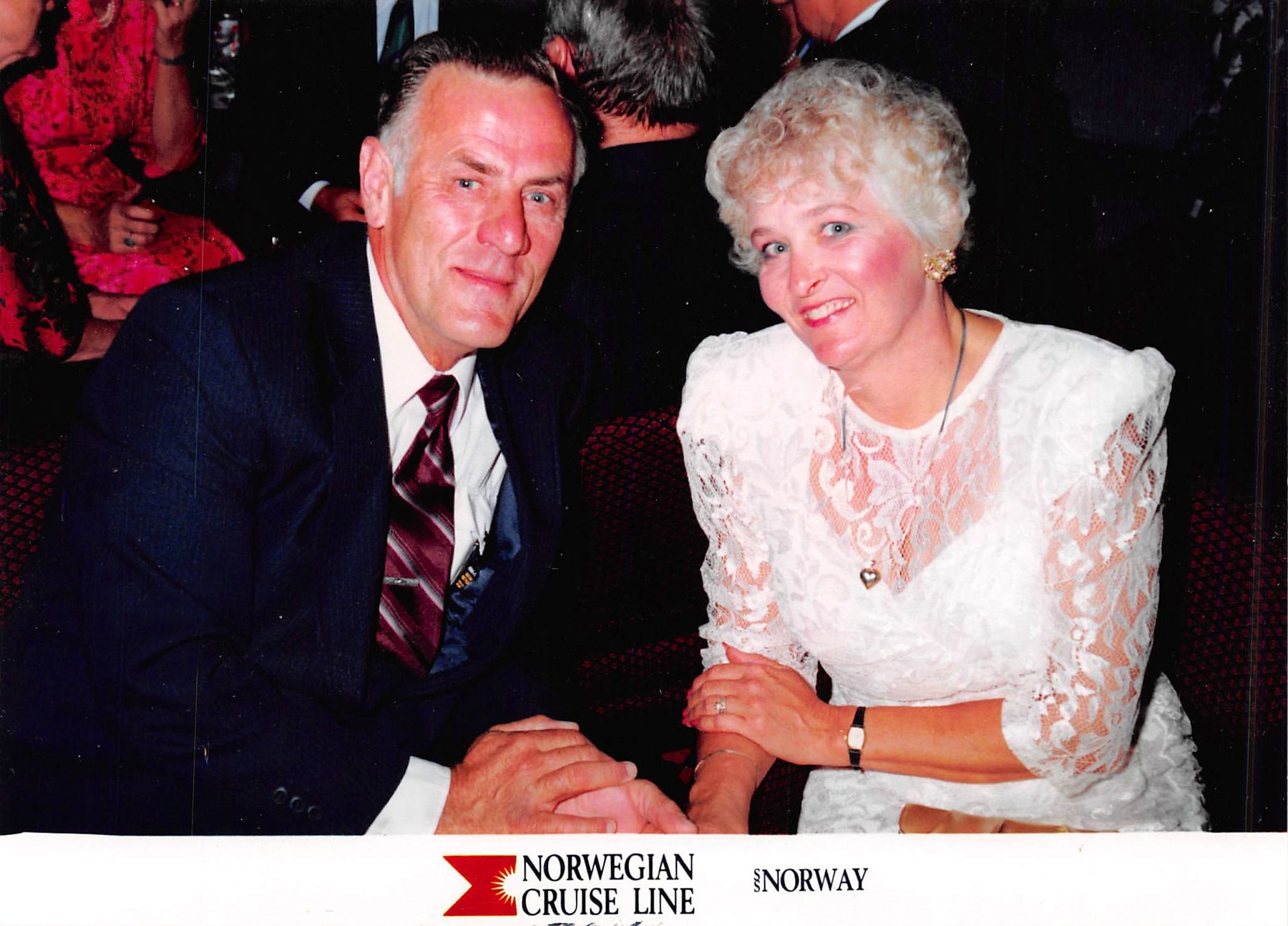 Obituario de Evelyn Ruby Petersen