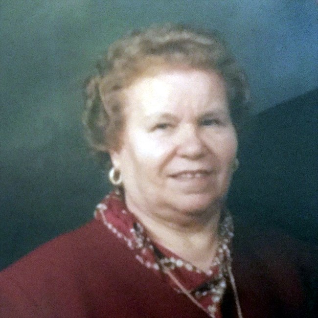 Obituary of Melpomeni "Menka" Papakostantinou