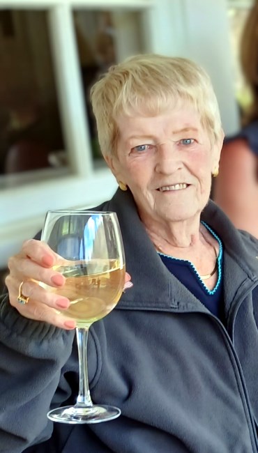 Obituary of Evelyn Duncan Landsberg