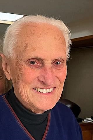 Obituario de Edward "Ted" James Exton