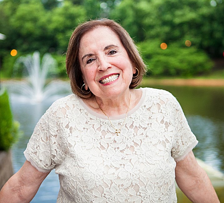 Obituario de Nell Bateh