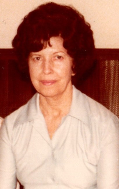 Obituario de Esther Cordova