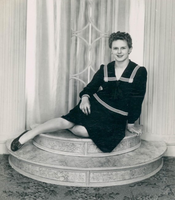 Obituary of Mary C Hron Pierce