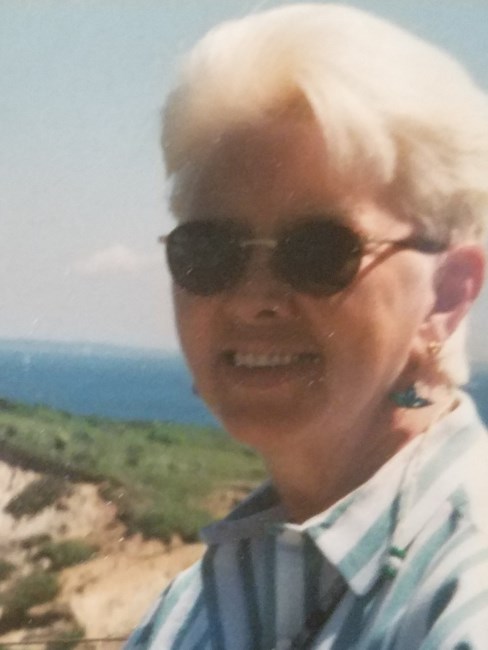 Obituary of Carol Deslauriers