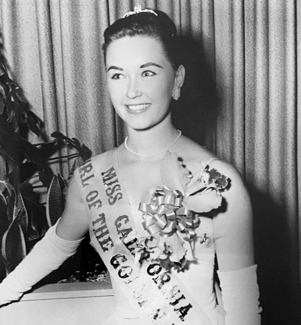 Obituary of Carmen E LaBarba