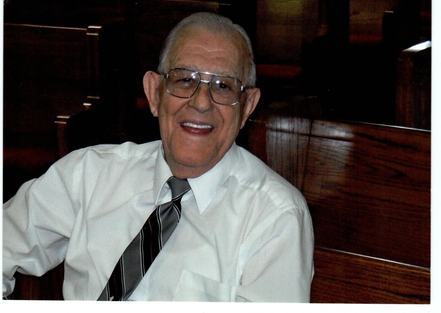 Obituario de Arnold "Gene" E. Marriott