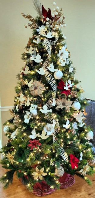 Obituary of Holiday Tree of Remembrance