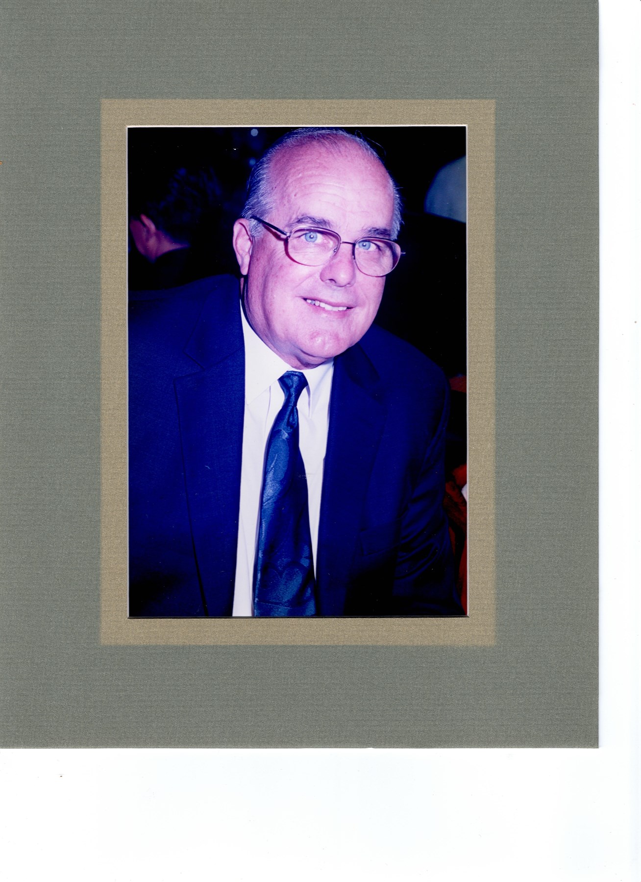 Obituary of Robert Edward Buchanan