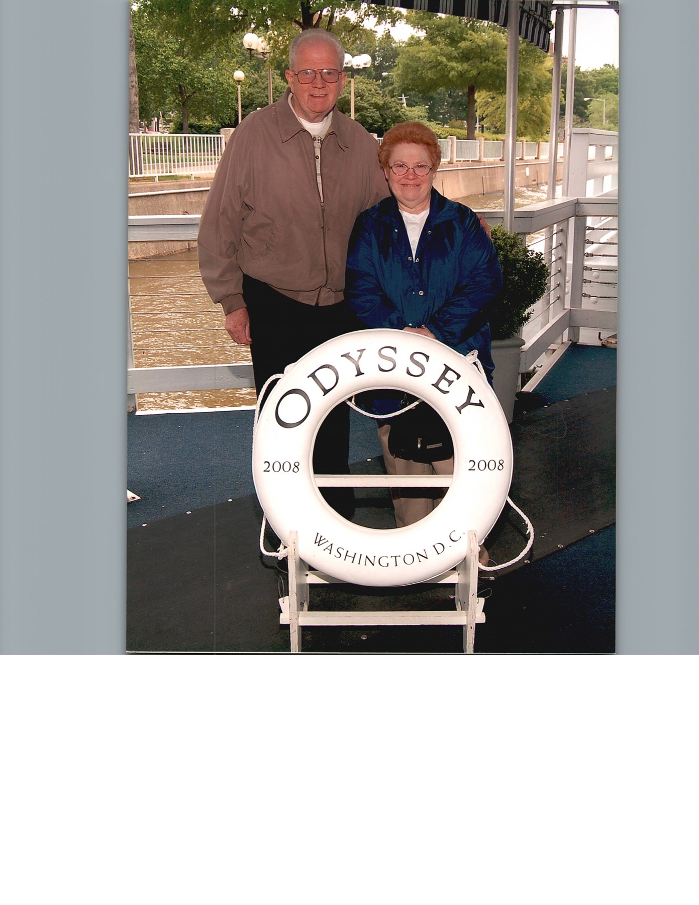 Obituario de Albert Elmer Davis Jr.