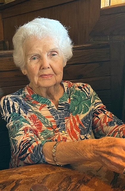 Obituario de Doris "Dottie" Louise Ward