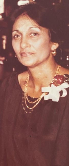 Obituary of Mehroon (Rosie) Khan