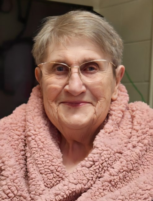 Avis de décès de Evelyn Mary Buettner