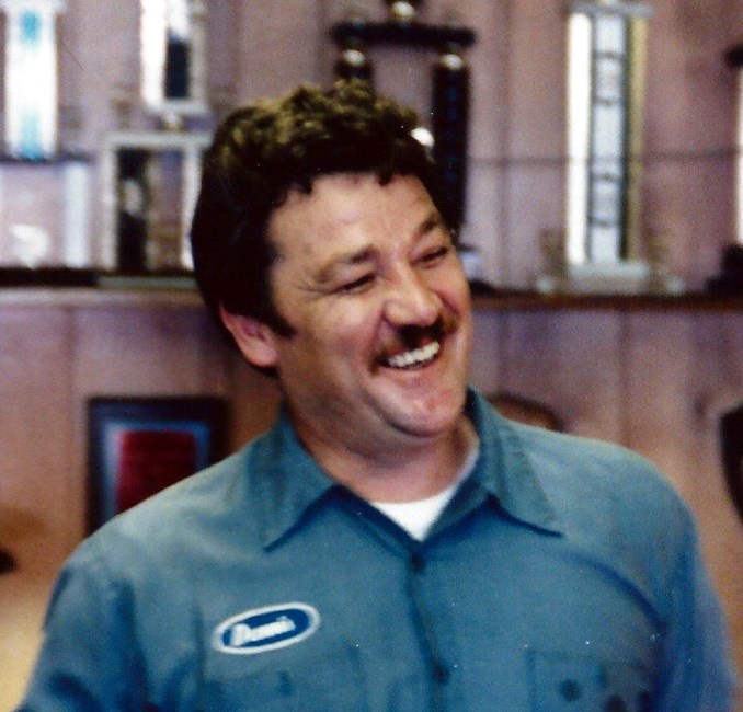 Obituario de Dennis Von Davis