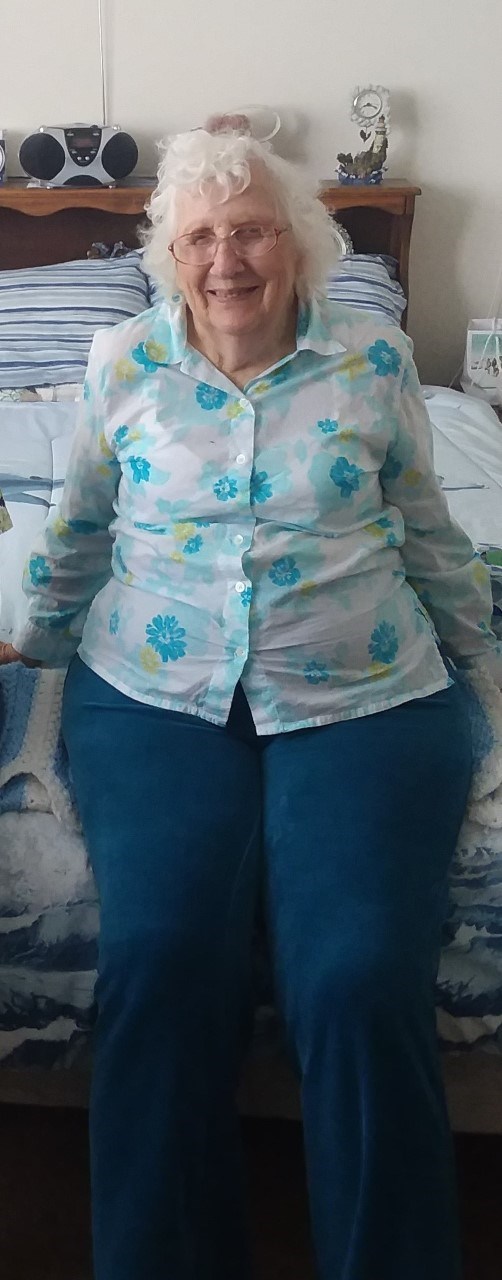 Obituary of Esther Lorraine Gilmore