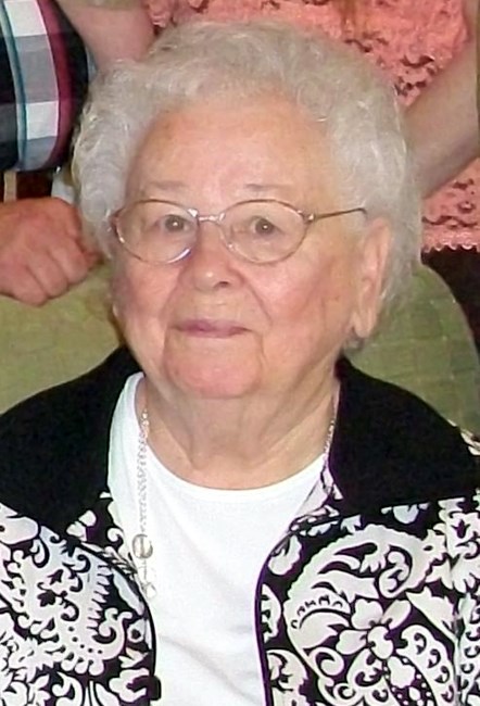Obituary of Betty Jo Tucker