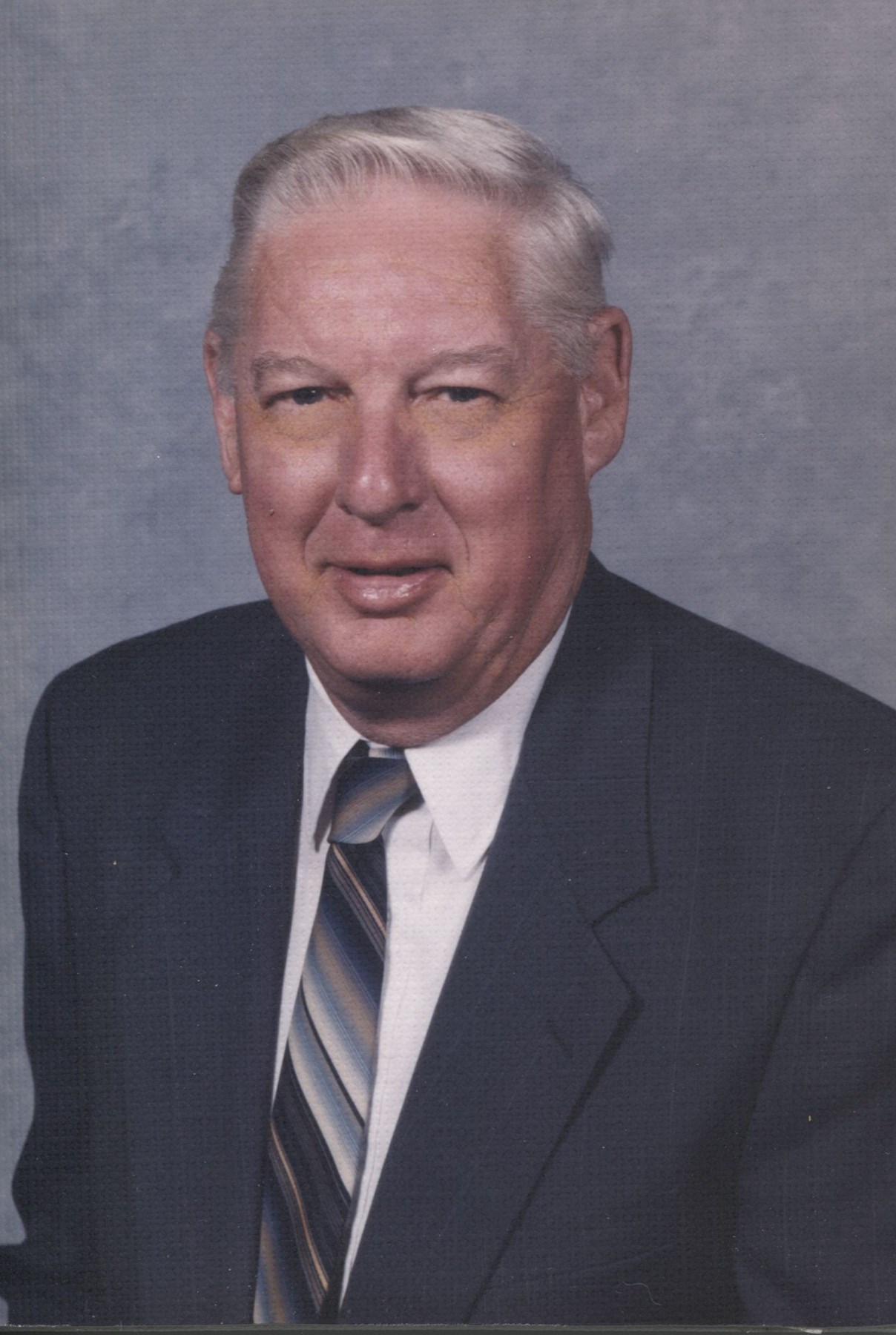 Obituary of Travis E. Lowe