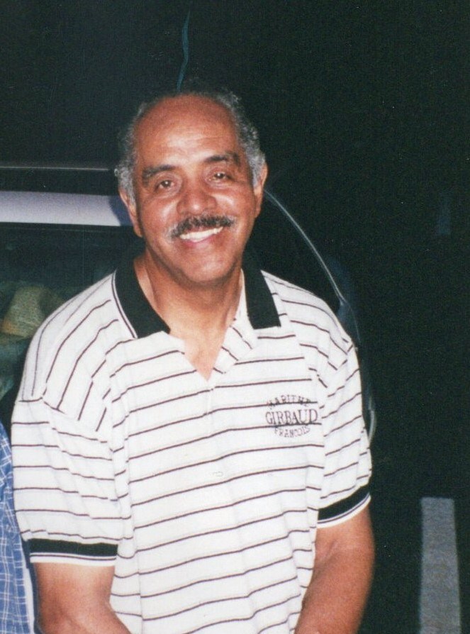 Obituario de Raymond Charles Davis