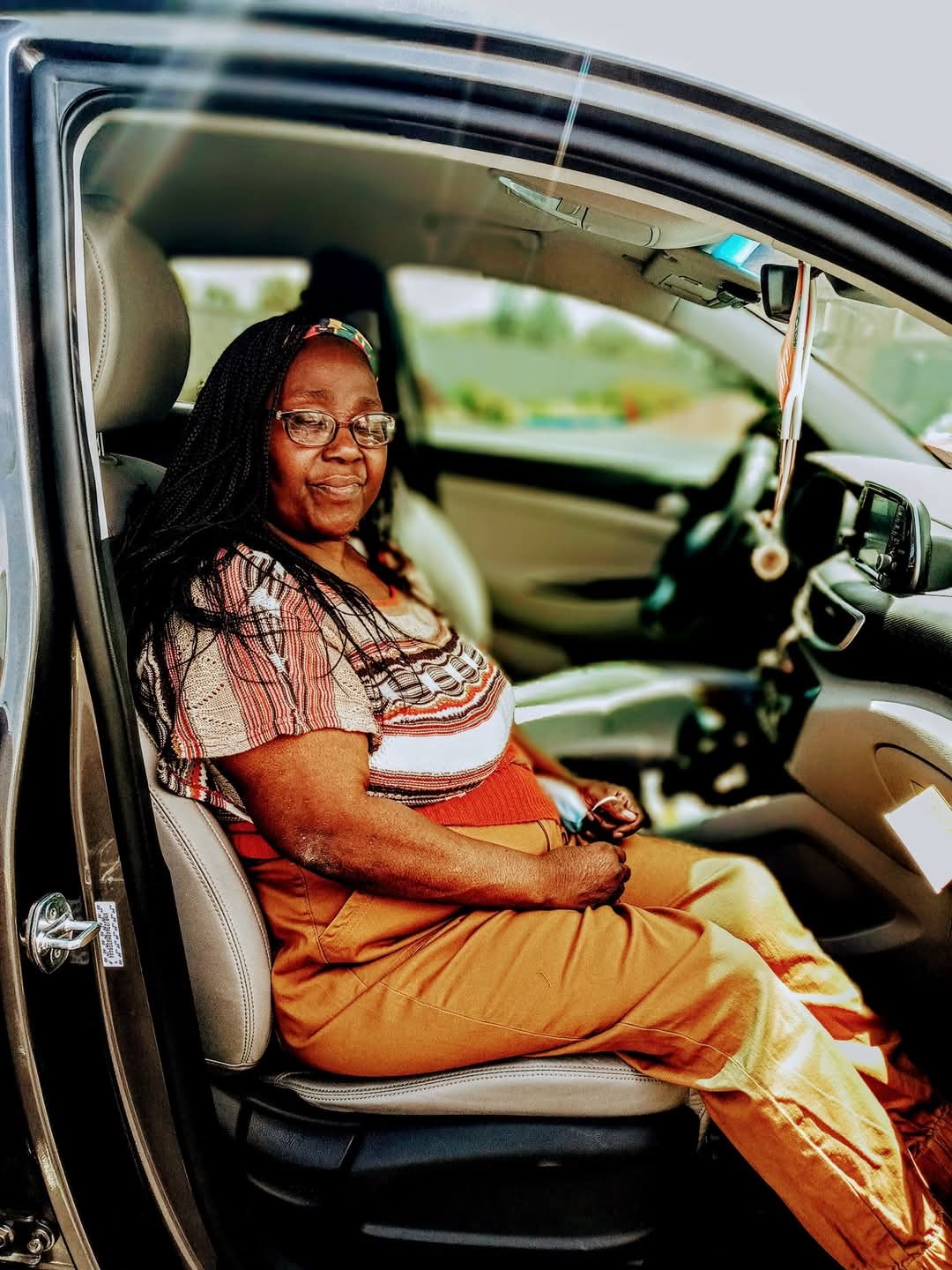 Obituary of Comone Denise Ross