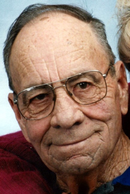 Avis de décès de John G. Cobb