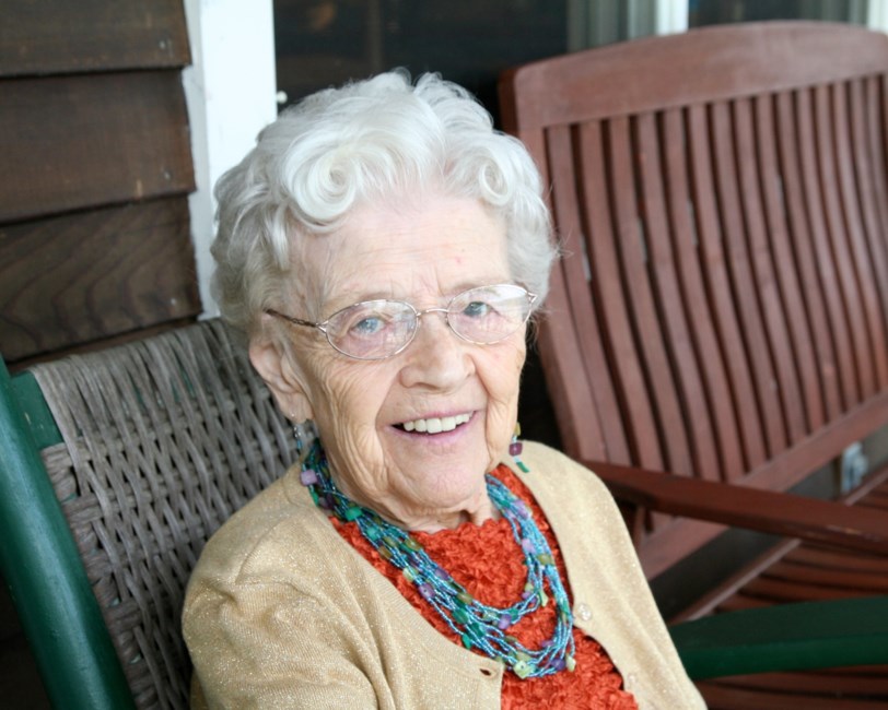 Obituary of Lillian Mary Irish