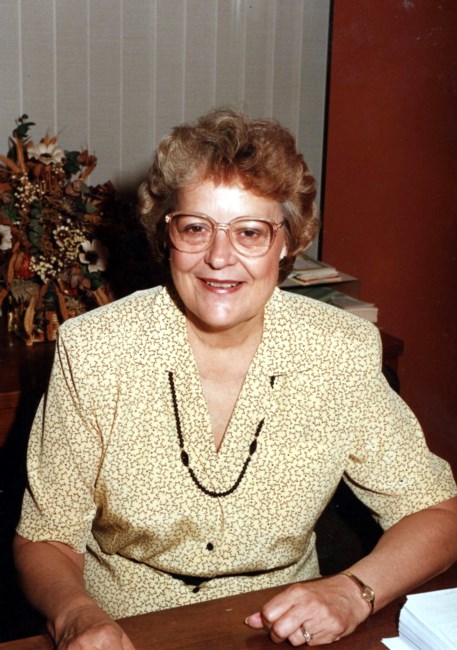 Obituary of Beverly Lever Campbell