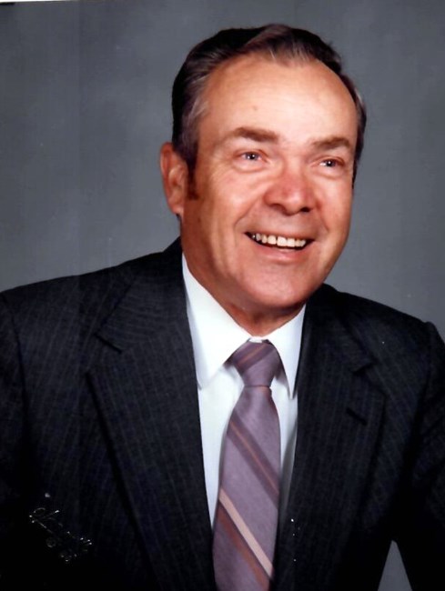 Obituary of Lawrence E Moore