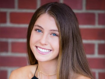 Obituary of Anne Elizabeth Waldman