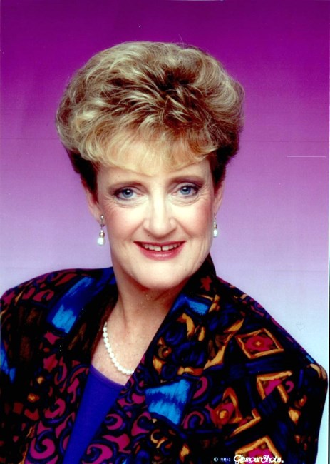 Obituary of Maxine Bray Snively