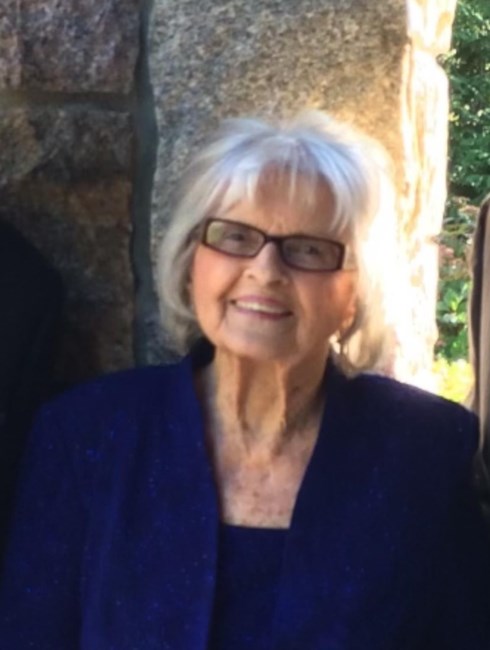 Obituario de Kathleen E. Fay