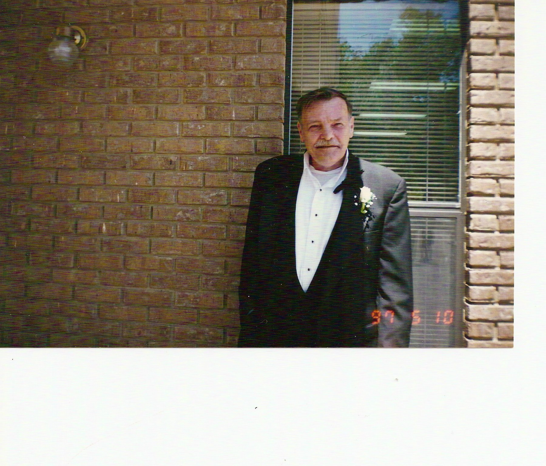 Obituary of Charles Russell Hendricks