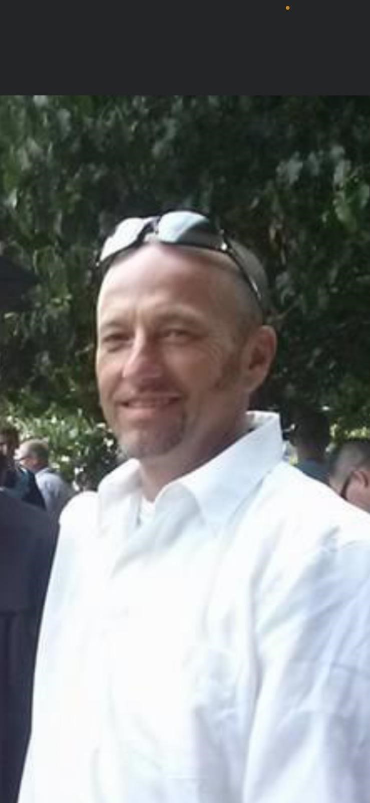 Obituary of Robert Earl Anthony Triplett