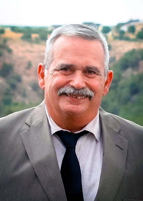 Obituary of Robert Hill