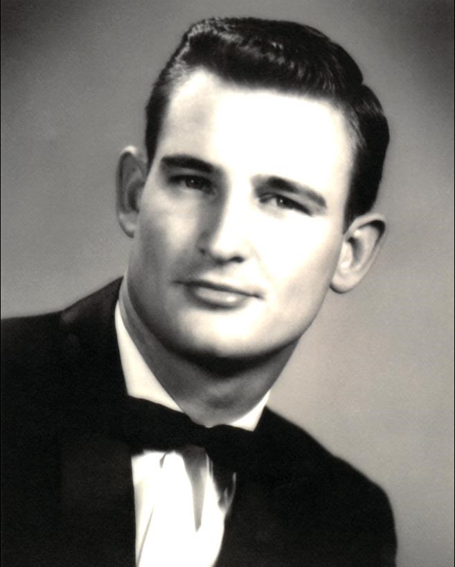 Obituary of Lynn Hamilton Elliott