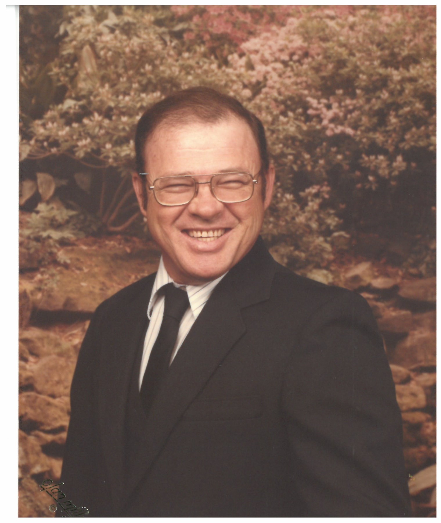 Obituary of Leon Emmett Snyder Nutt