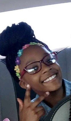 Obituary of Miss De'zyer L. Mays