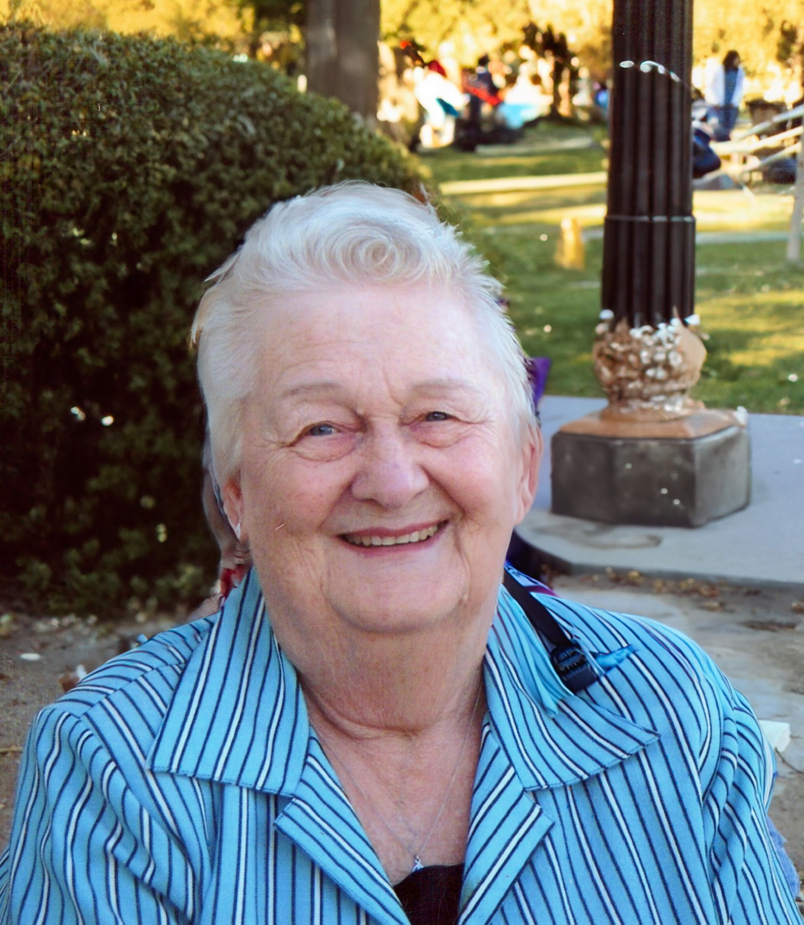 Avis de décès de Lorraine Delores Natalino