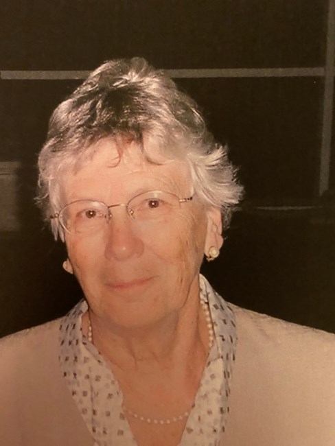 Obituary of Mary Elizabeth Lowe