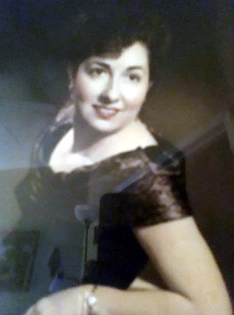 Obituary of Athena Kontrafouris