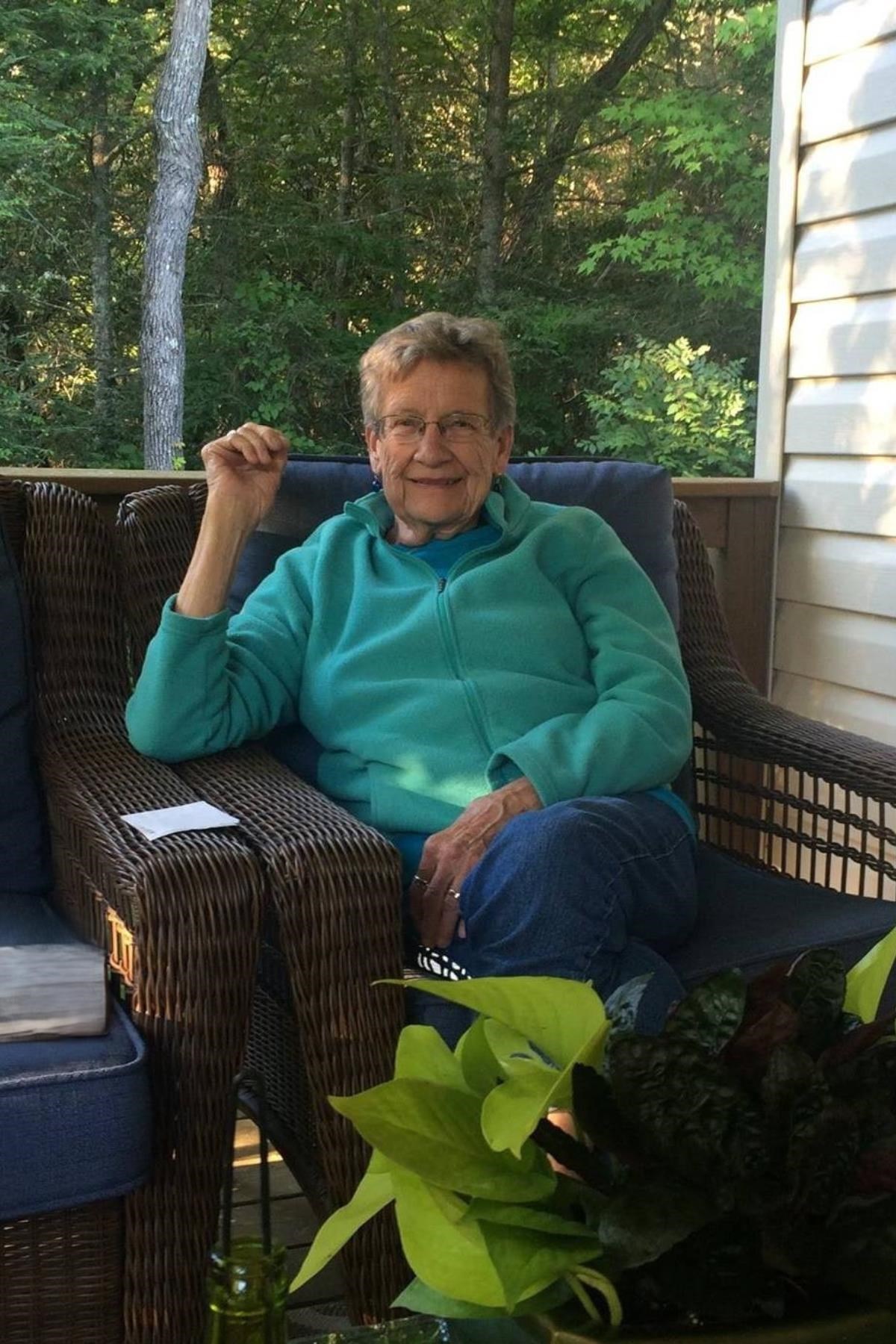 Obituary of Ann Thornton Robinson