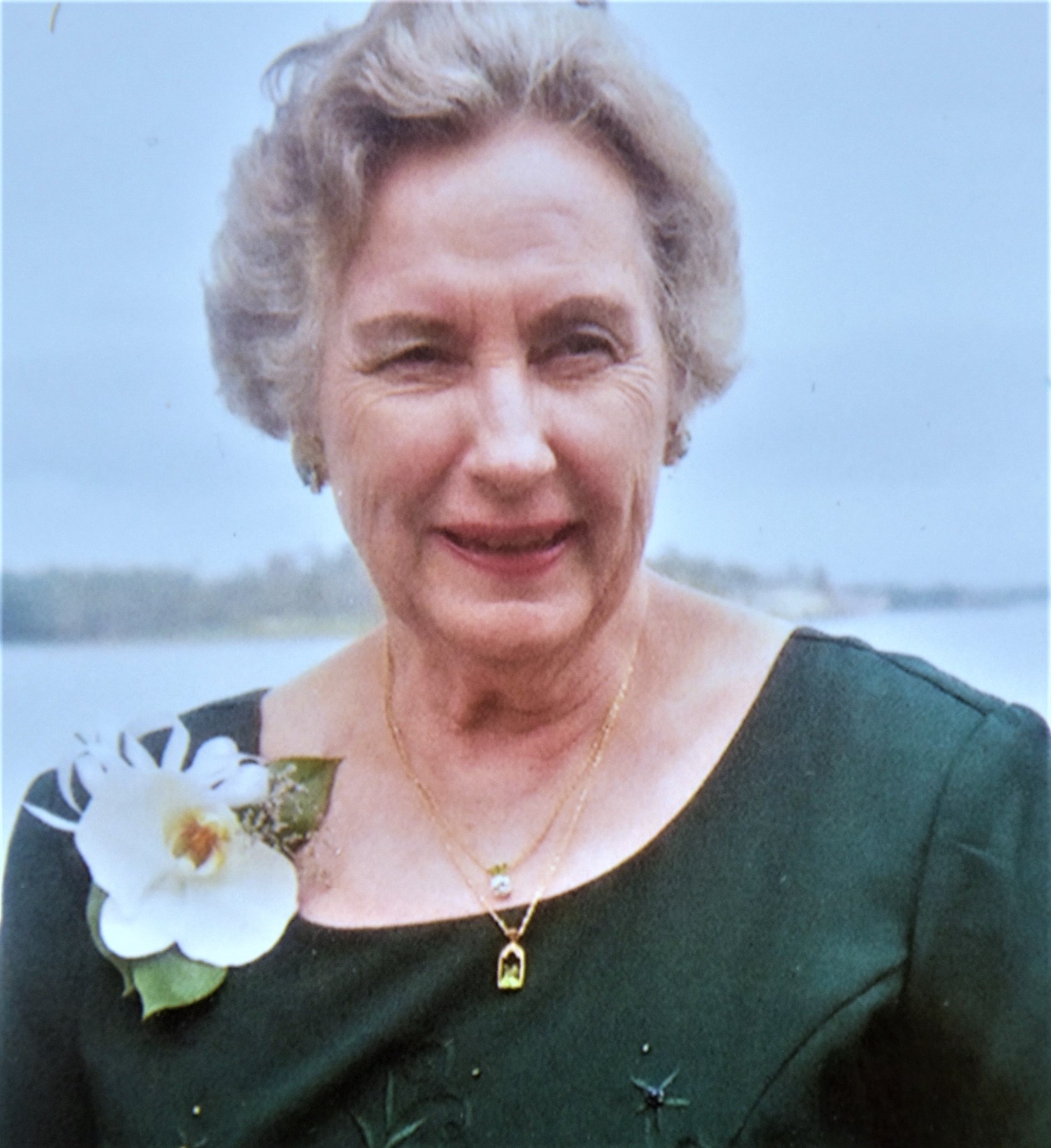 Obituary of Ursula Goedecke Aston