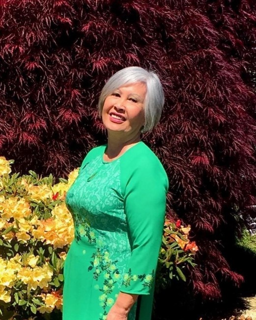 Obituary of Ngochoa Nguyen