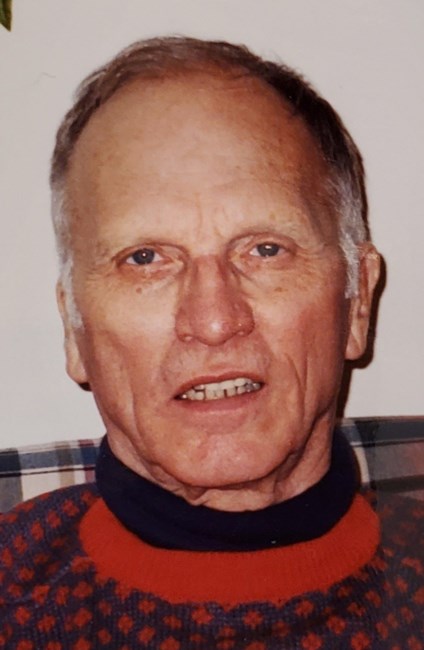 Obituary of Dean Myron Howe