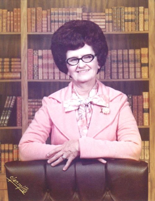 Obituario de Mrs. Lilla Bea Nelson Adams